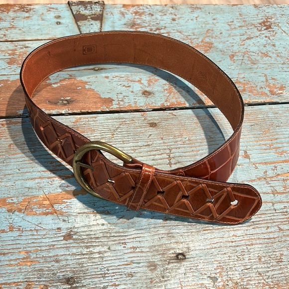 Alligator look fashion belt main image 3